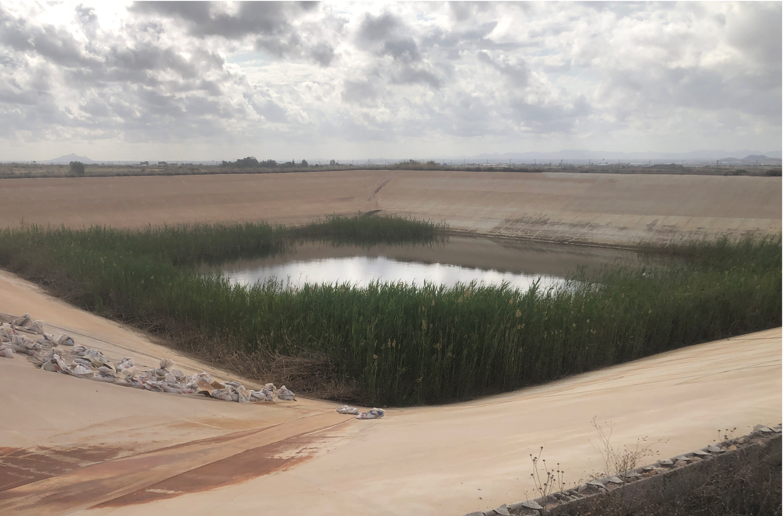 Embalse en época de sequía